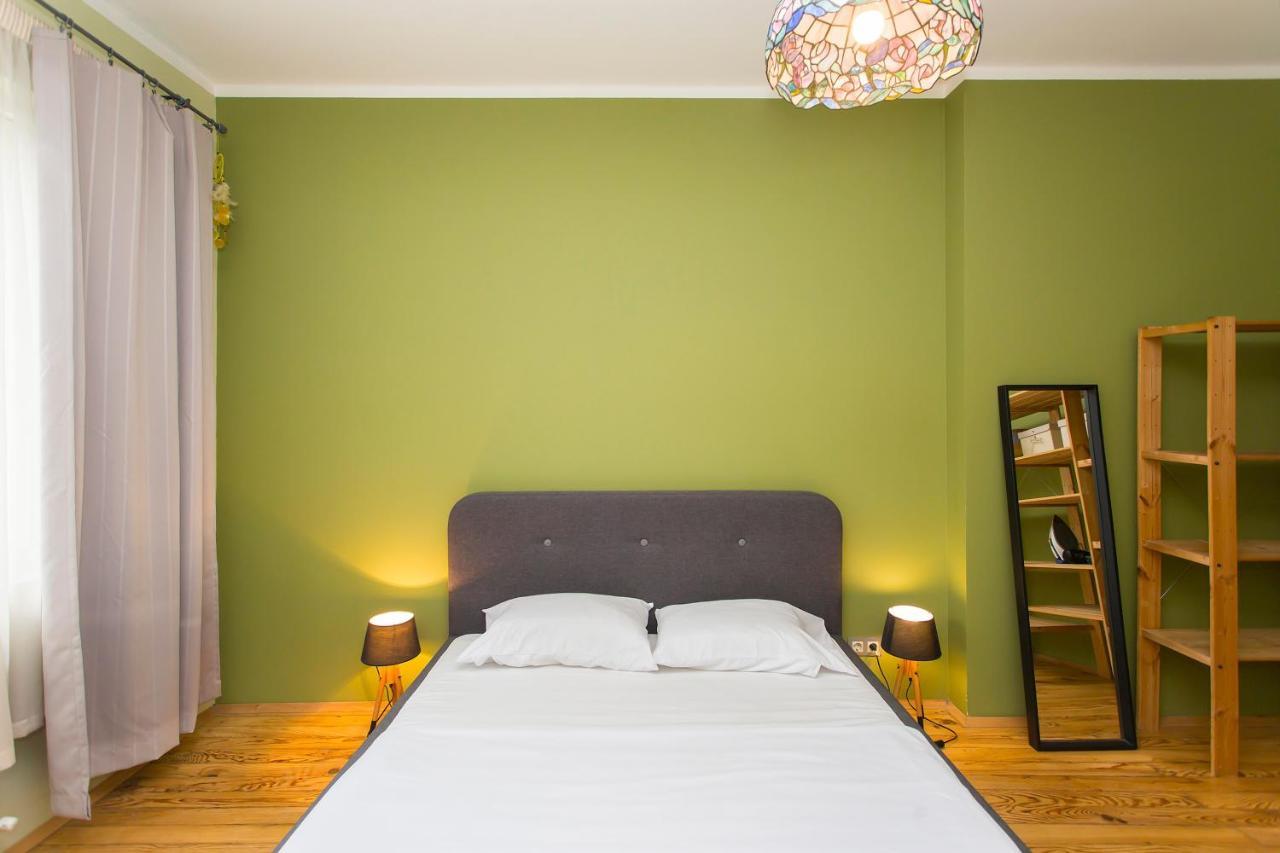 Colorful 2Bdr Apartment In The City Center Sofia Eksteriør bilde